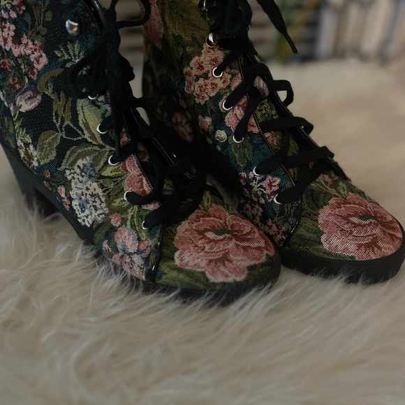 Steve Madden Floral Booties - Picture 7 of 8